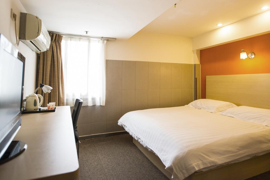 Motel Shanghai Hongqiao Beixinjing Metro Station Tianshan Road Exterior photo